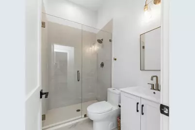 3300 N Racine Avenue #1, Chicago, IL 60657 - Photo 7