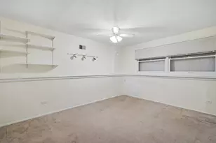 23 W Suffield Dr, Arlington Heights, IL 60004 - Photo 23