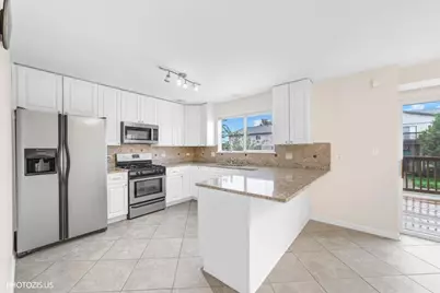 673 E Fountainview Drive #673, Mundelein, IL 60060 - Photo 9