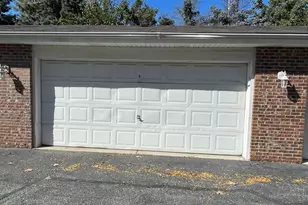881 N Swift Rd, Addison, IL 60101 - Photo 19
