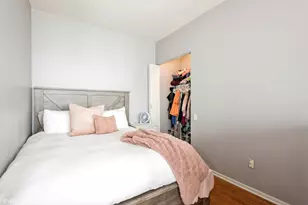 210 S Desplaines St, Chicago, IL 60661 - Photo 13