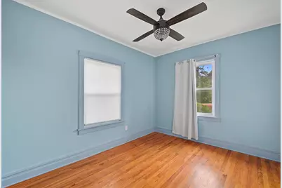 4226 W Haddon Avenue, Chicago, IL 60651 - Photo 9