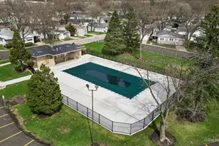 1130 Country Club Rd, Elgin, IL 60123 - Photo 29