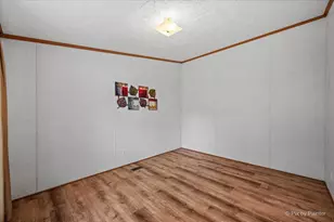 1130 Country Club Rd, Elgin, IL 60123 - Photo 7