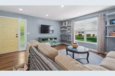 1054 Brunswick Harbor, Schaumburg, IL 60193 - Photo 7