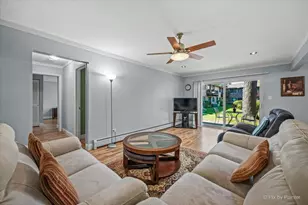 2632 N Windsor Dr, Arlington Heights, IL 60004 - Photo 5