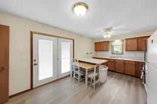 8910 Memory Trail, Wonder Lake, IL 60097 - Photo 7