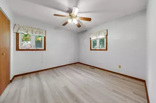 8910 Memory Trail, Wonder Lake, IL 60097 - Photo 13