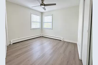 929 S Oak Park Avenue #3NE, Oak Park, IL 60304 - Photo 5