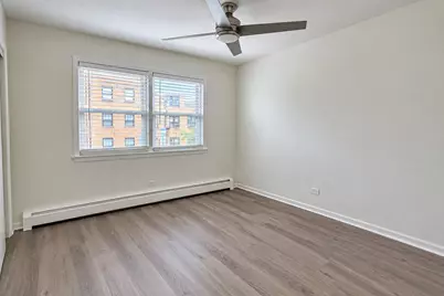 929 S Oak Park Avenue #3NE, Oak Park, IL 60304 - Photo 3