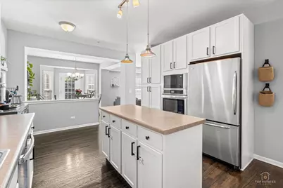 2010 Ivy Ridge Drive, Hoffman Estates, IL 60192 - Photo 17