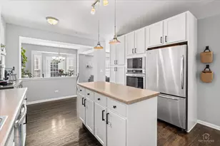 2010 Ivy Ridge Dr, Hoffman Estates, IL 60192 - Photo 17