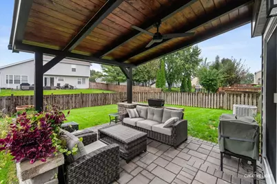 255 Mayfair Lane, South Elgin, IL 60177 - Photo 31
