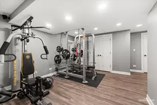 255 Mayfair Ln, South Elgin, IL 60177 - Photo 25