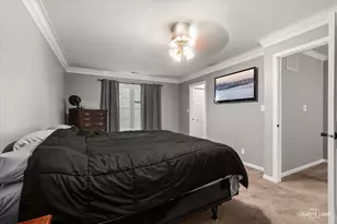 255 Mayfair Ln, South Elgin, IL 60177 - Photo 19