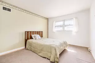 1038 S Sunset Ave, Elmhurst, IL 60126 - Photo 17