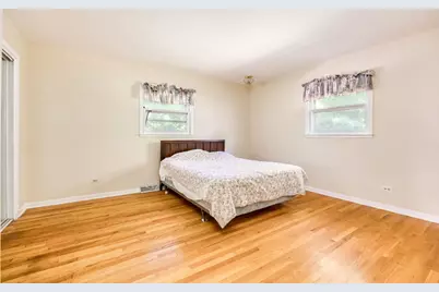 1038 S Sunset Avenue, Elmhurst, IL 60126 - Photo 13