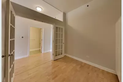 230 W Division Street #1407, Chicago, IL 60610 - Photo 21