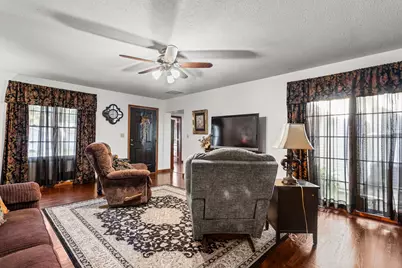 280 S Plum Street, Bement, IL 61813 - Photo 31