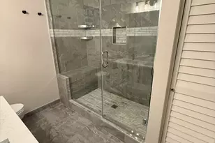 1635 W Beach Ave, Chicago, IL 60622 - Photo 11