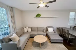 1635 W Beach Ave, Chicago, IL 60622 - Photo 3