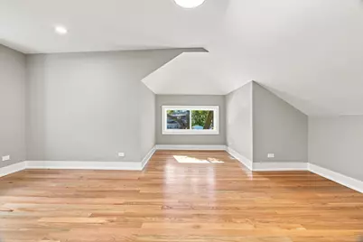 2711 N 77th Avenue, Elmwood Park, IL 60707 - Photo 17