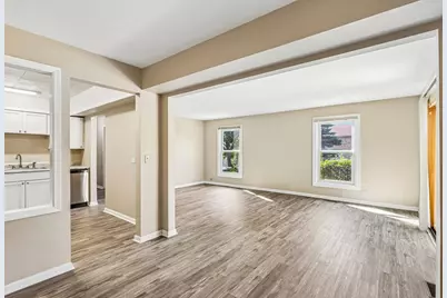1760 Bristol Walk #B, Hoffman Estates, IL 60169 - Photo 3