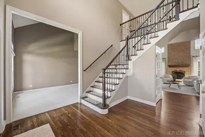 2308 Hancock Court, Naperville, IL 60564 - Photo 5
