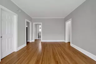 1239 W Greenleaf Ave, Chicago, IL 60626 - Photo 5