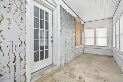 2915 Enoch Avenue, Zion, IL 60099 - Photo 3