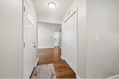 2010 Paddock Lane, Wheaton, IL 60187 - Photo 7