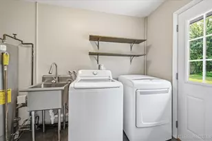 2010 Paddock Ln, Wheaton, IL 60187 - Photo 29