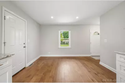 2010 Paddock Lane, Wheaton, IL 60187 - Photo 17