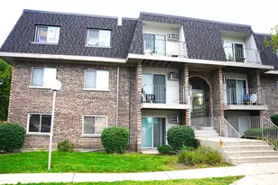 983 Crimson Ct, Prospect Heights, IL 60070 - Photo 1