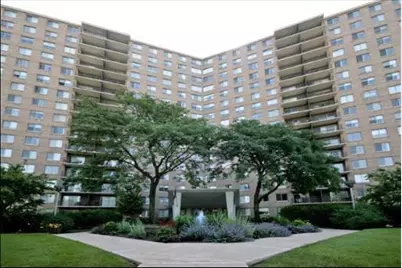 7033 N Kedzie Avenue #1707, Chicago, IL 60645 - Photo 1