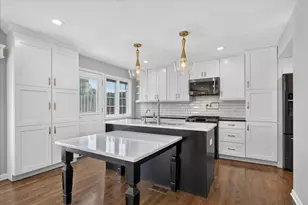 2725 E Bel Aire Dr, Arlington Heights, IL 60004 - Photo 7