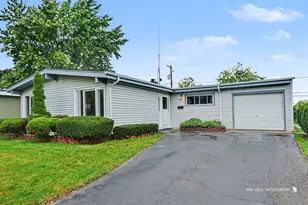 16 W Jeffery Ave, Wheeling, IL 60090 - Photo 1