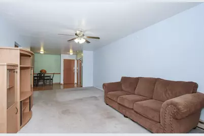 804 E Old Willow Road #105, Prospect Heights, IL 60070 - Photo 5