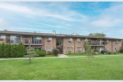 804 E Old Willow Road #105, Prospect Heights, IL 60070 - Photo 1