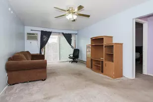 804 E Old Willow Rd, Prospect Heights, IL 60070 - Photo 3