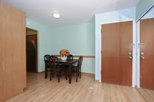 804 E Old Willow Rd, Prospect Heights, IL 60070 - Photo 13