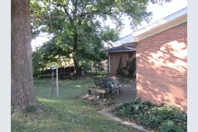 74 Hillcrest Drive, Clifton, IL 61727 - Photo 17