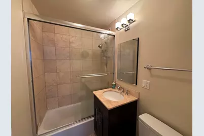2930 N Sheridan Road #2201, Chicago, IL 60657 - Photo 19