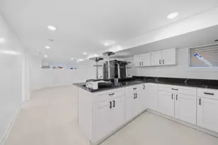6148 S Moody Ave, Chicago, IL 60638 - Photo 35