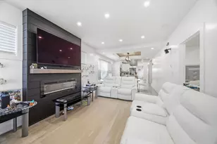 6148 S Moody Ave, Chicago, IL 60638 - Photo 3