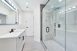 350 E 50th St, Chicago, IL 60615 - Photo 17