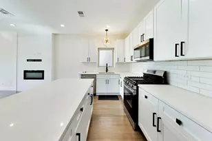 350 E 50th St, Chicago, IL 60615 - Photo 11