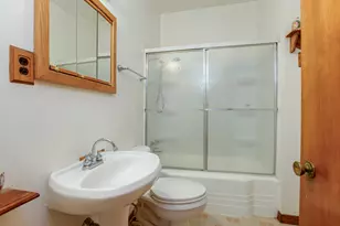 11347 S St Lawrence Ave, Chicago, IL 60628 - Photo 5