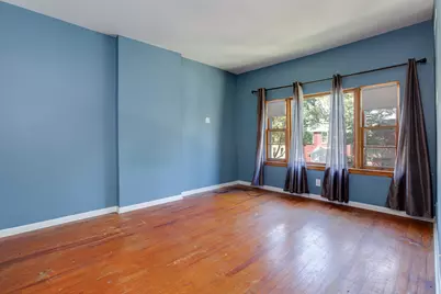 11347 S Saint Lawrence Avenue, Chicago, IL 60628 - Photo 7