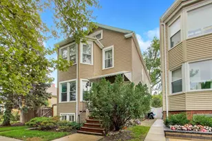 5753 W Giddings St, Chicago, IL 60630 - Photo 3